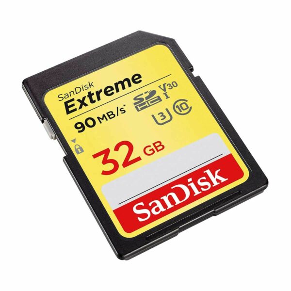 SanDisk Extreme 32 GB SDHC Memory Card